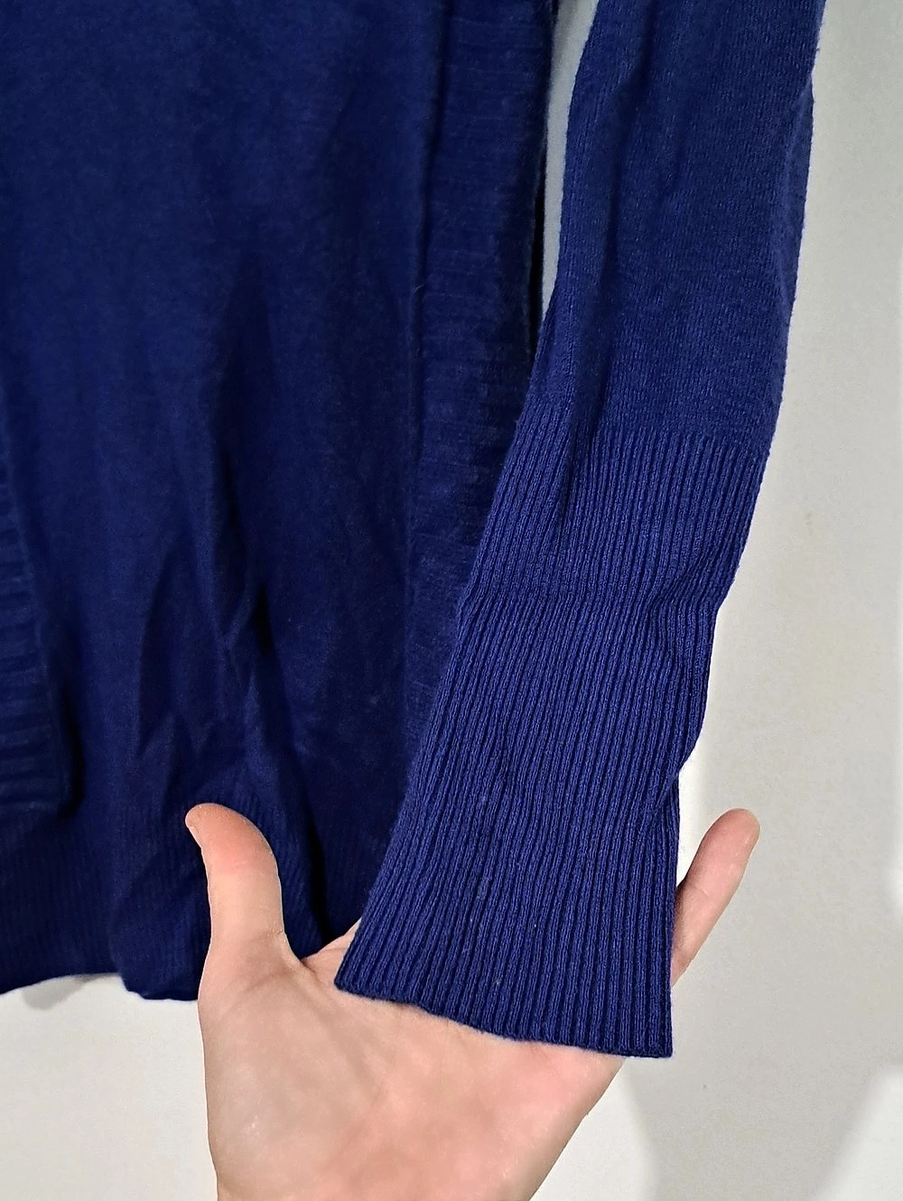 le chateau Blue Cowl Neck Sweater Size Medium Like New - Picture 5 of 6